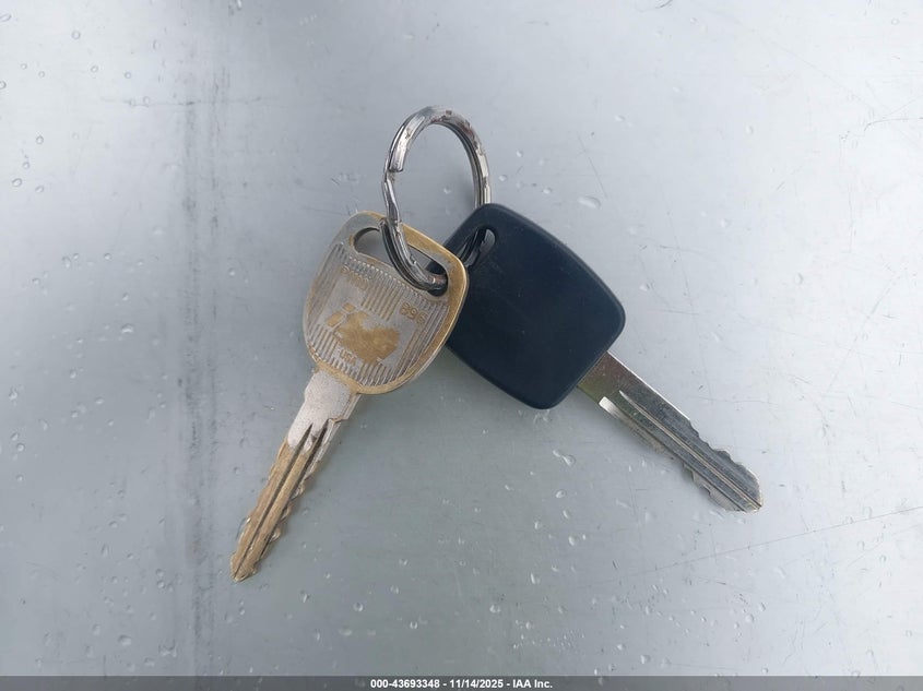 1997 Saturn Sl Sl1 VIN: 1G8ZH5280VZ273209 Lot: 43693348