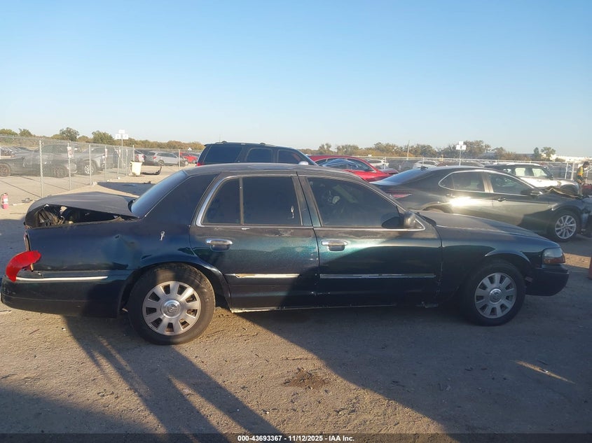 2004 Mercury Grand Marquis Gs VIN: 2MEFM74W54X611797 Lot: 43693367