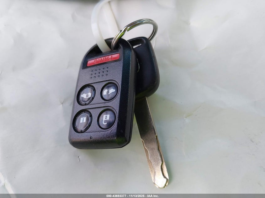 2005 Honda Odyssey Ex-L VIN: 5FNRL38775B110411 Lot: 43693377