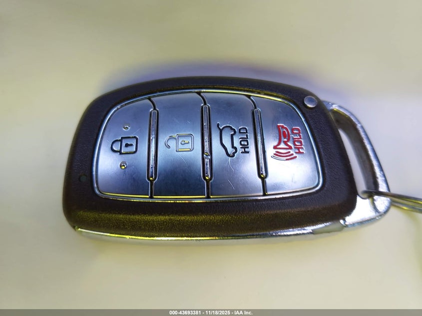 2017 Hyundai Ioniq Hybrid Blue VIN: KMHC65LC2HU050123 Lot: 43693381