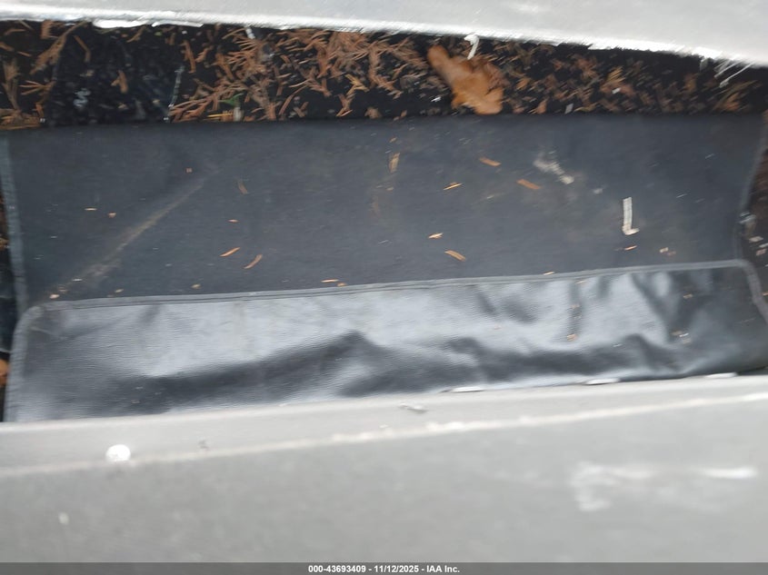 2001 Audi Tt VIN: TRUUT28N711045507 Lot: 43693409