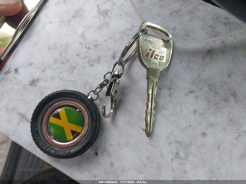 2003 Chevrolet Avalanche 1500 VIN: 3GNEC13T33G265611 Lot: 43693418