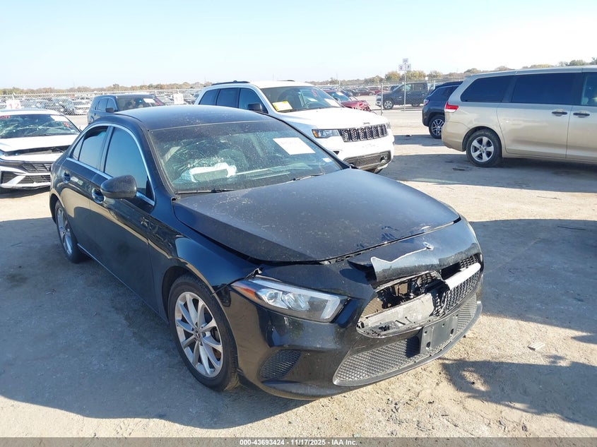 MERCEDES-BENZ A-CLASS 4MATIC