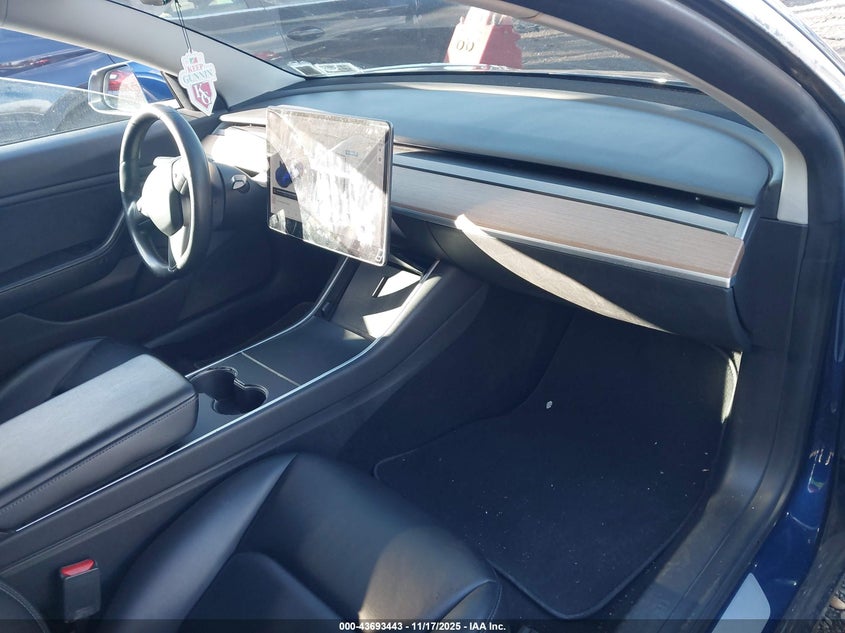 5YJ3E1EB8KF414937 2019 TESLA MODEL 3 photo no. 5