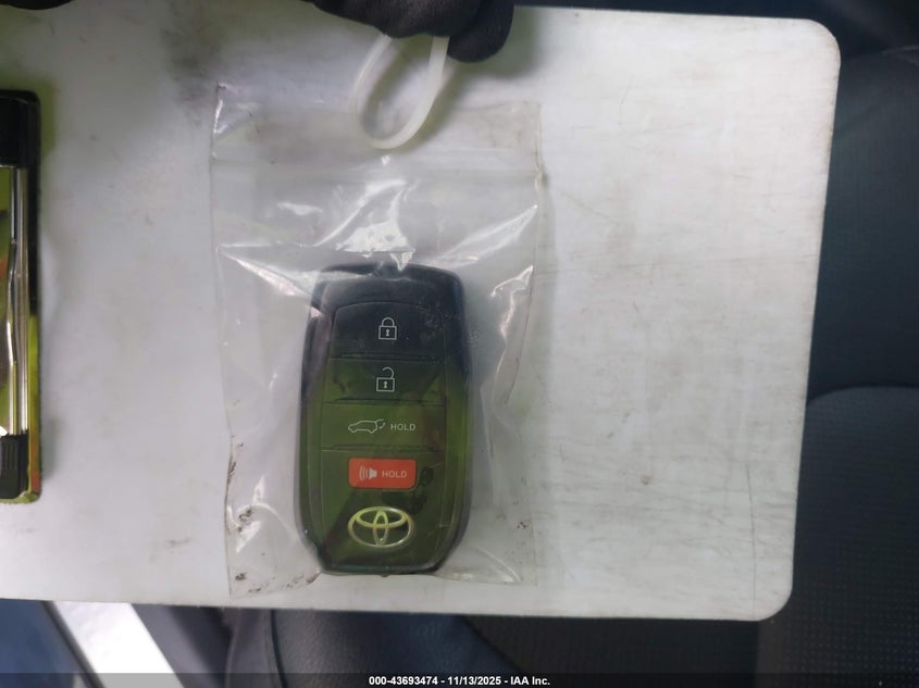 2024 Toyota Grand Highlander Platinum VIN: 5TDAAAB59RS017504 Lot: 43693474