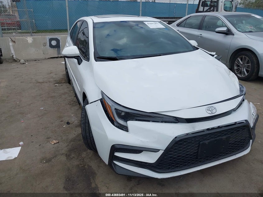 2024 TOYOTA COROLLA SE - 5YFP4MCE3RP189618