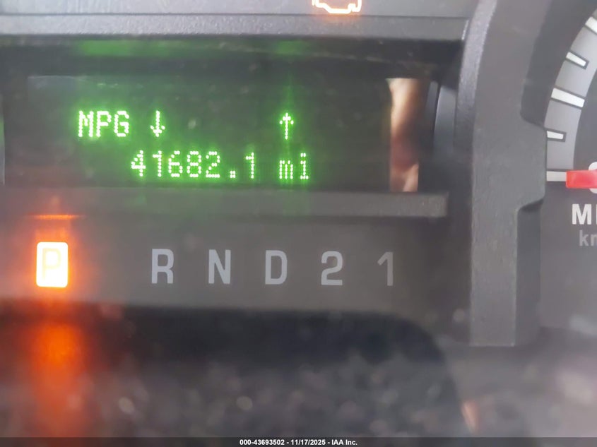 2010 Ford E-350 Super Duty Xl/Xlt VIN: 1FBNE3BL5ADA88624 Lot: 43693502