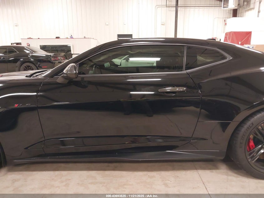 2021 Chevrolet Camaro Rwd Zl1 VIN: 1G1FK1R6XM0139083 Lot: 43693525