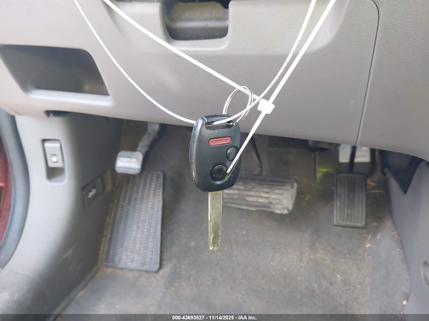 2008 Honda Cr-V Lx VIN: 3CZRE38368G705119 Lot: 43693527