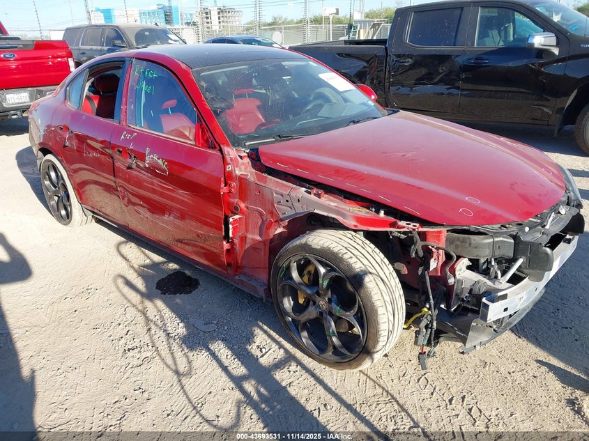 ALFA ROMEO GIULIA TI SPORT RWD