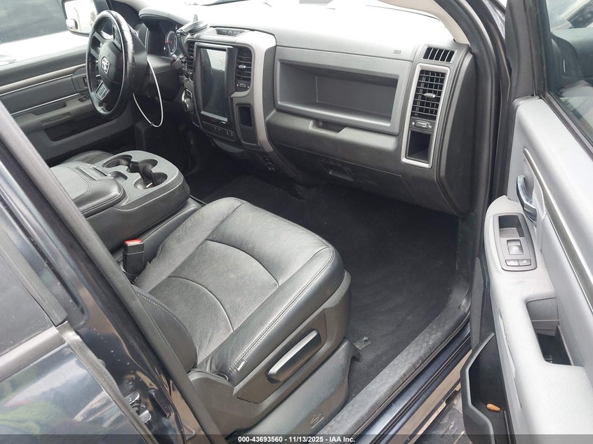 1C6RR6TT7KS701655 2019 RAM 1500 photo no. 5