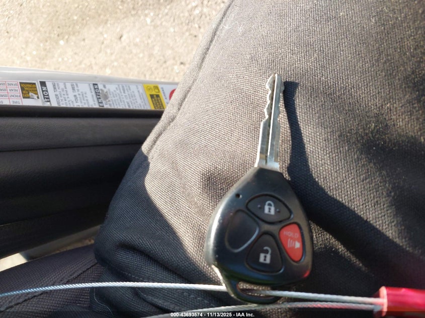 2008 Toyota Rav4 Base V6 VIN: JTMBK33V886034465 Lot: 43693574