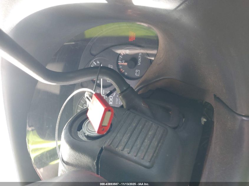 1998 Chevrolet Chevy Van G2500 VIN: 1GCFG25M6W1085524 Lot: 43693587