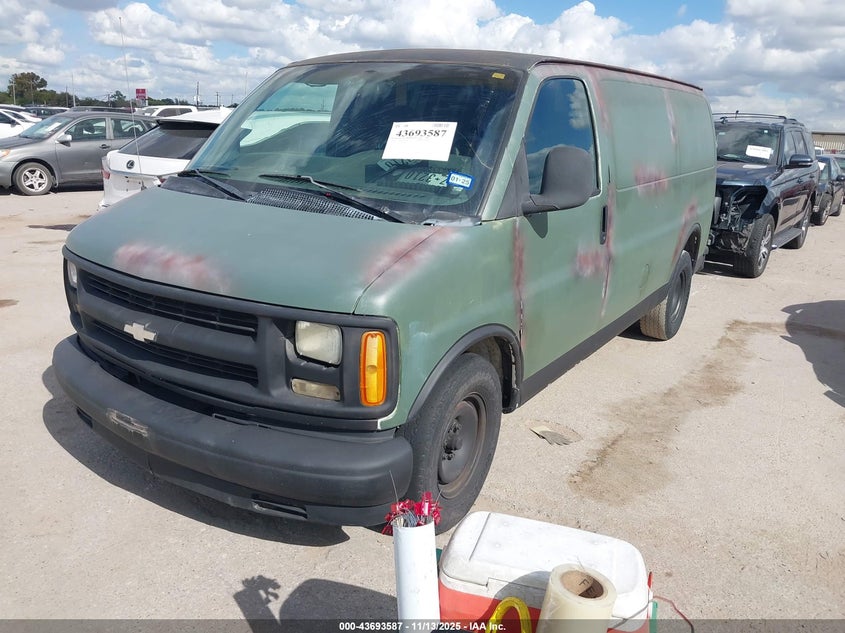 1GCFG25M6W1085524 1998 CHEVROLET VAN photo no. 2