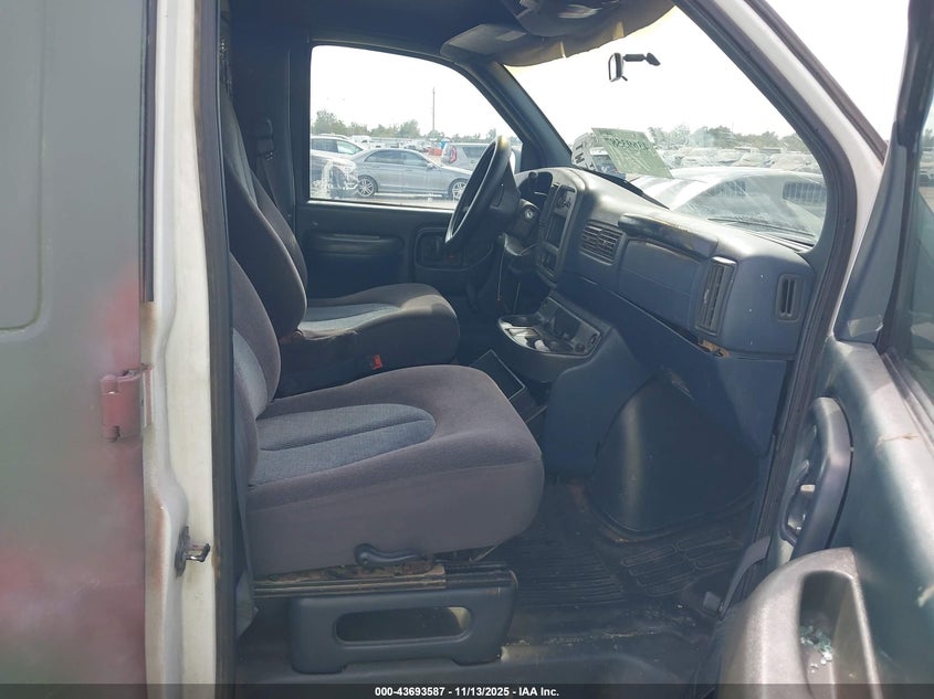 1GCFG25M6W1085524 1998 CHEVROLET VAN photo no. 5