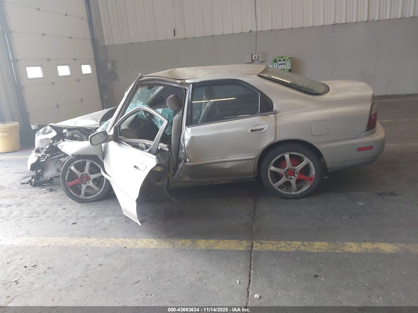 1996 Honda Accord Lx/Ex VIN: 1HGCD5537TA282266 Lot: 43693634