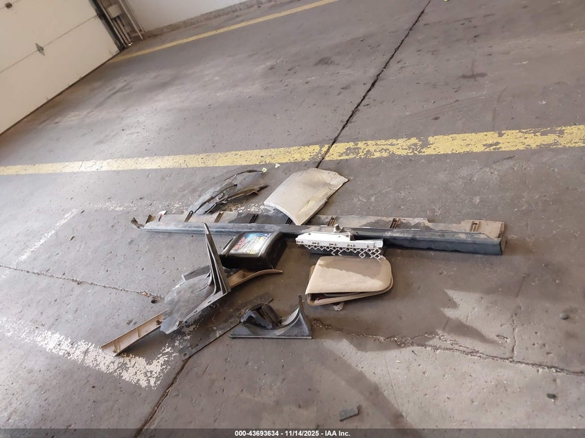 1996 Honda Accord Lx/Ex VIN: 1HGCD5537TA282266 Lot: 43693634