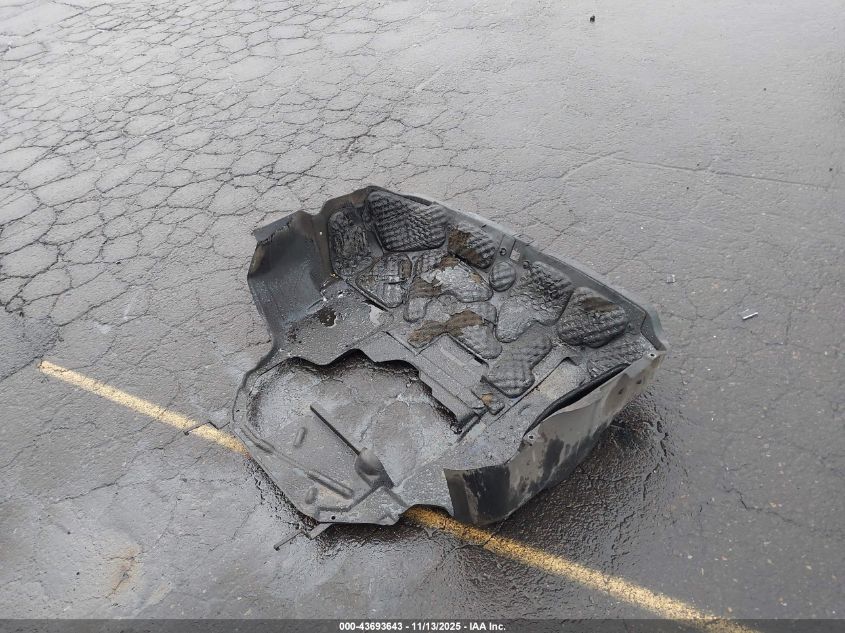 2003 Volkswagen Eurovan Mv VIN: WV2NB47023H002594 Lot: 43693643