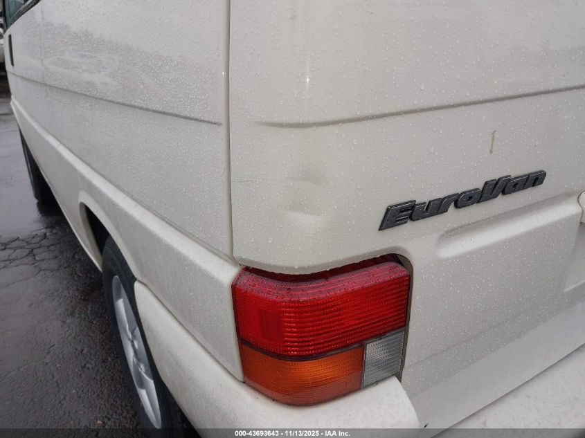 2003 Volkswagen Eurovan Mv VIN: WV2NB47023H002594 Lot: 43693643