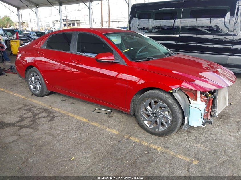 2024 HYUNDAI ELANTRA SEL - KMHLM4DG7RU675202