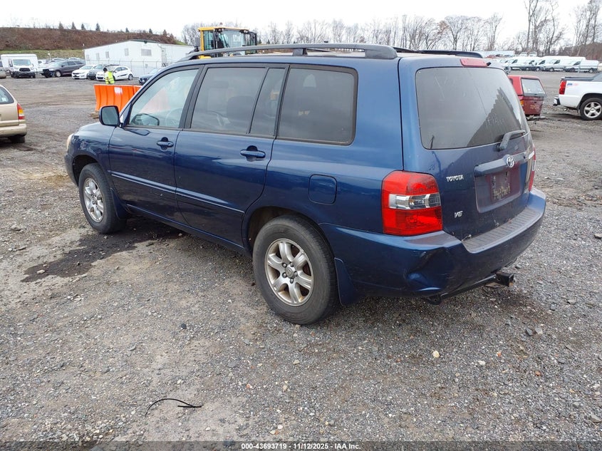 2005 Toyota Highlander V6 VIN: JTEDP21AX50053856 Lot: 43693719