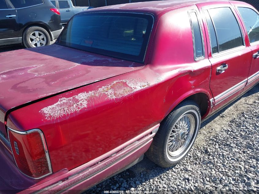 1994 Lincoln Town Car Executive VIN: 1LNLM81W3RY704691 Lot: 43693759