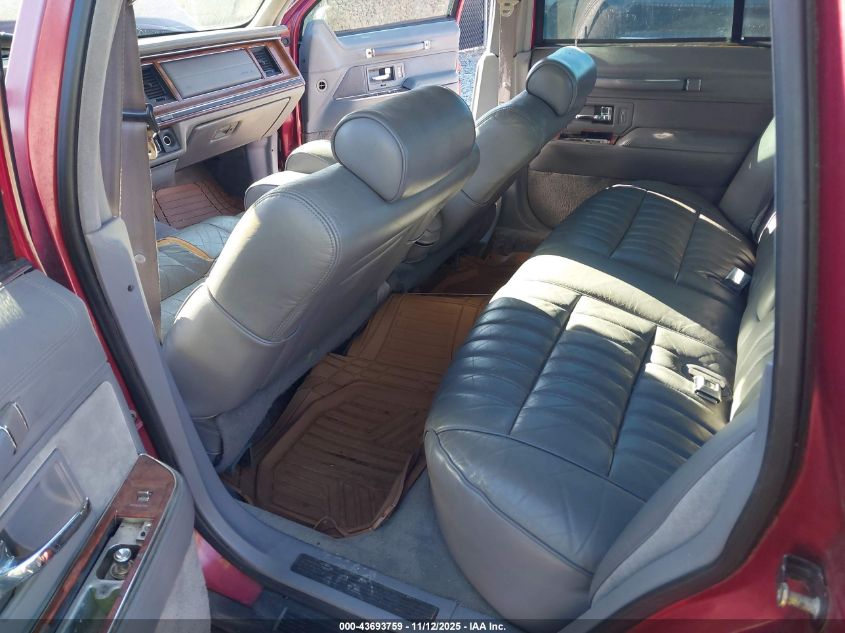 1994 Lincoln Town Car Executive VIN: 1LNLM81W3RY704691 Lot: 43693759