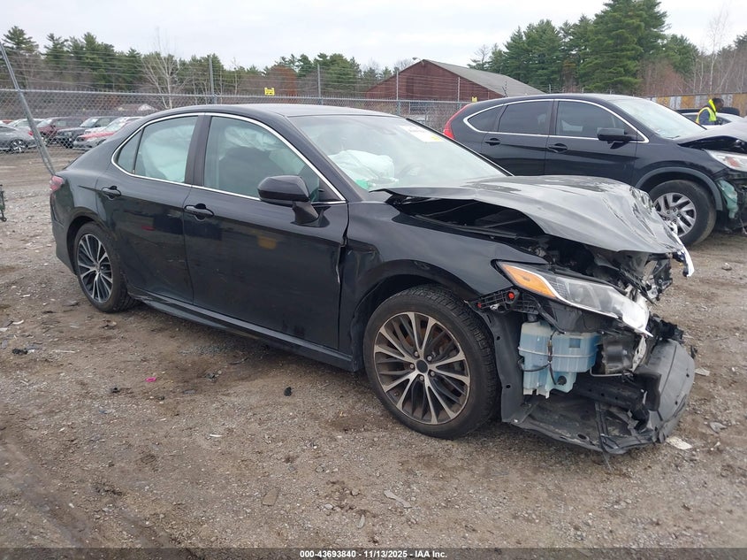 2018 TOYOTA CAMRY SE - 4T1B11HK6JU633108