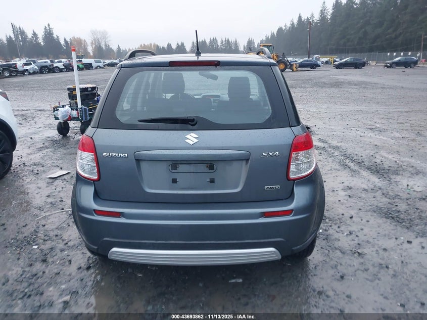 2008 Suzuki Sx4 Convenience/Touring VIN: JS2YB413385110459 Lot: 43693862