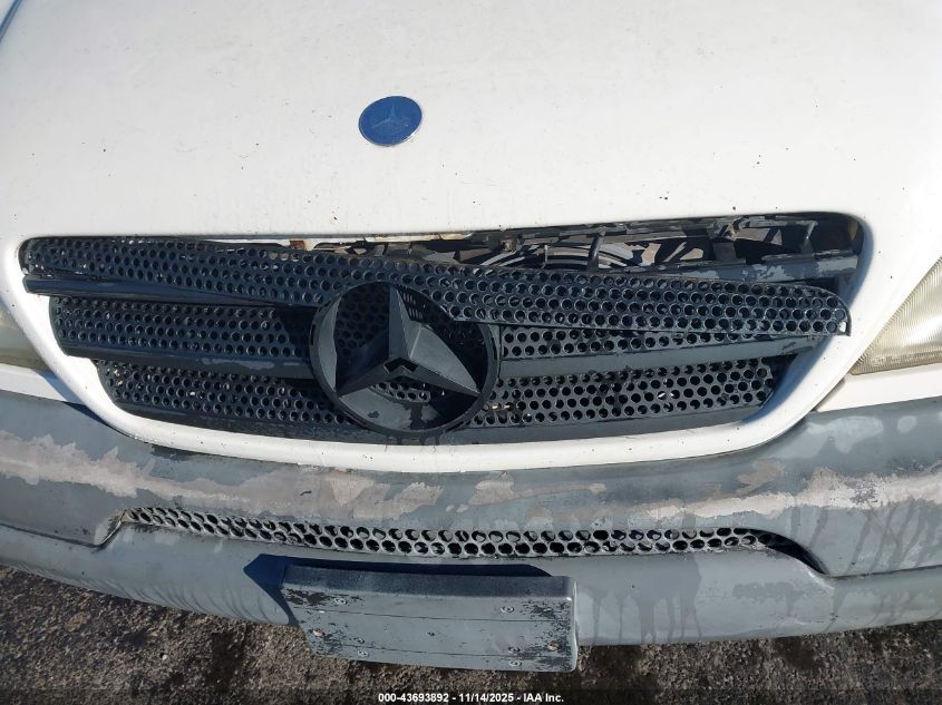 1998 Mercedes-Benz Ml 320 Classic VIN: 4JGAB54E0WA044127 Lot: 43693892