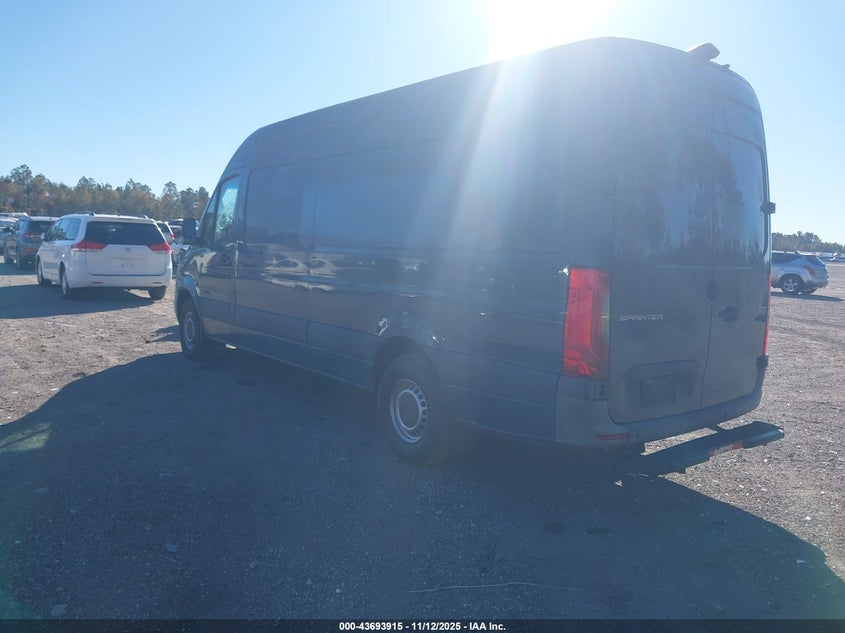 WD4PF1CD9KP136998 2019 MERCEDES-BENZ SPRINTER photo no. 3