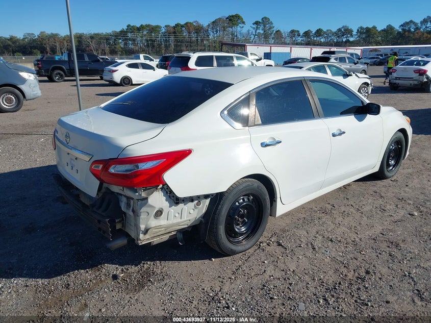 1N4AL3AP4HN327031 2017 NISSAN ALTIMA photo no. 4