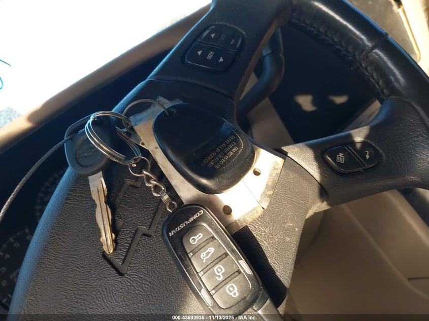 2004 Chevrolet Suburban 1500 Lt VIN: 1GNFK16Z74J264078 Lot: 43693935