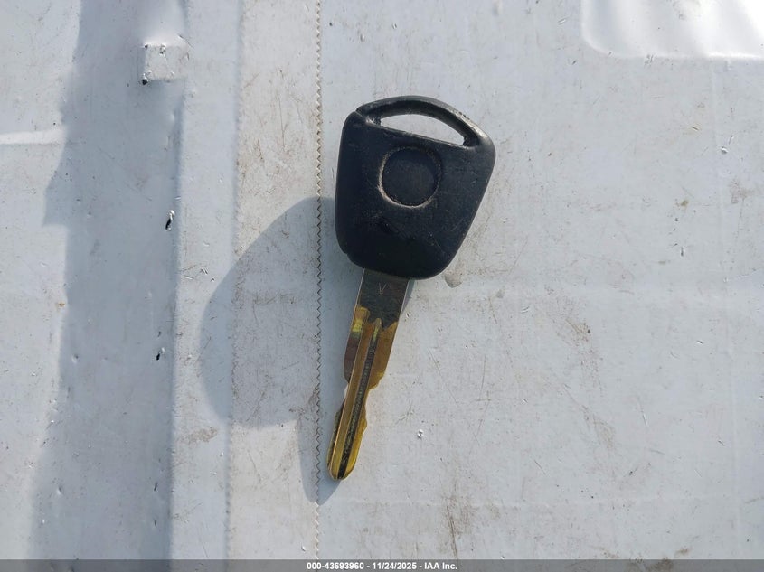 2005 Acura Tsx VIN: JH4CL96805C008688 Lot: 43693960