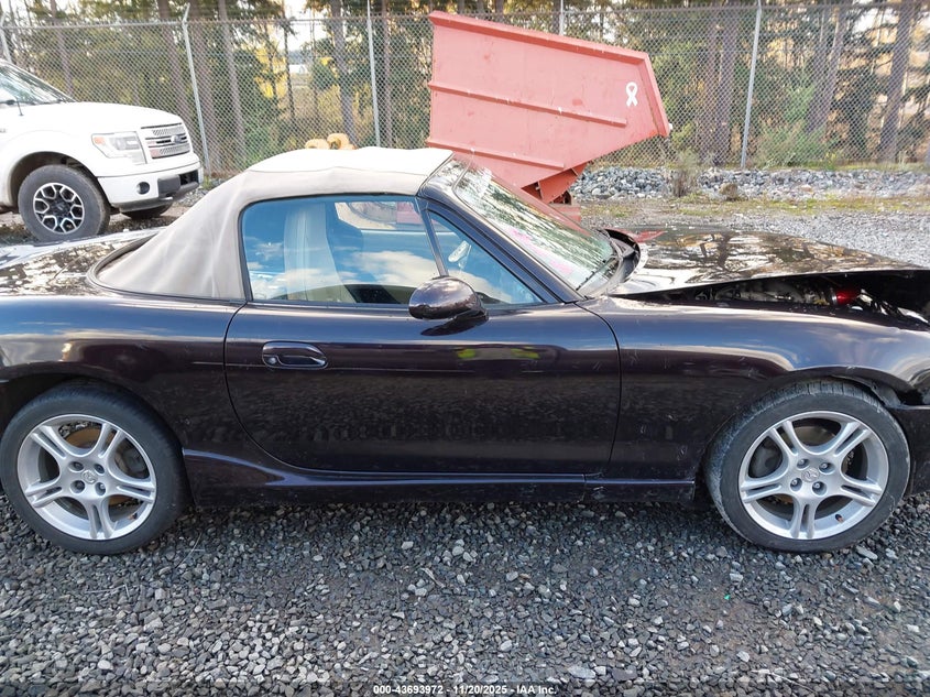 2004 Mazda Mx-5 Miata Ls VIN: JM1NB353740401071 Lot: 43693972