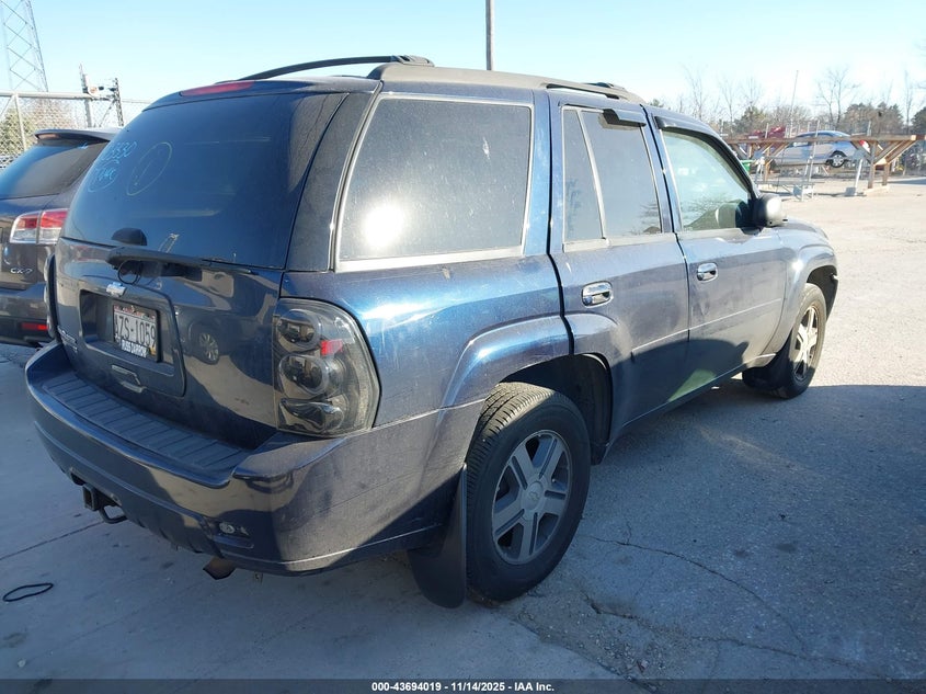 1GNDT13S972303330 2007 CHEVROLET TRAILBLAZER photo no. 4