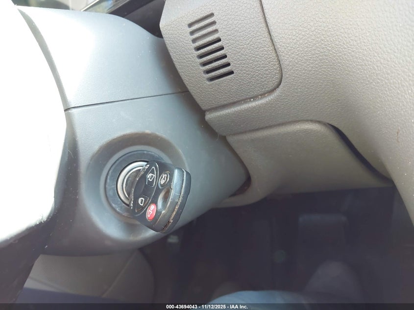 2008 Mercury Sable VIN: 1MEHM40W38G604601 Lot: 43694043