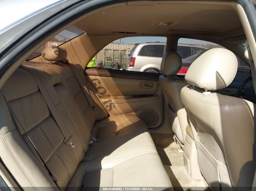 1998 Lexus Es 300 VIN: JT8BF28GXW5030623 Lot: 43694062