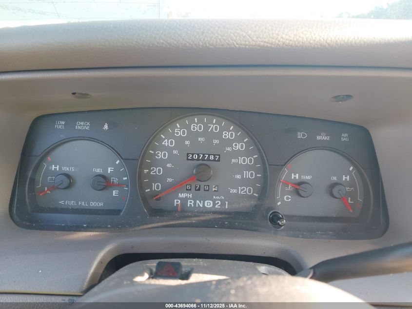 2003 Mercury Grand Marquis Gs VIN: 2MEFM74W73X706165 Lot: 43694066