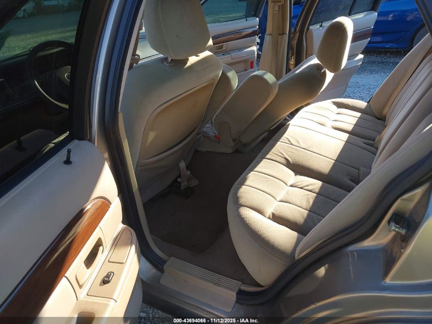 2003 Mercury Grand Marquis Gs VIN: 2MEFM74W73X706165 Lot: 43694066