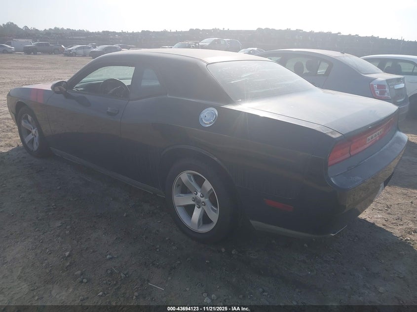 2C3CDYAG7CH196132 2012 DODGE CHALLENGER photo no. 3