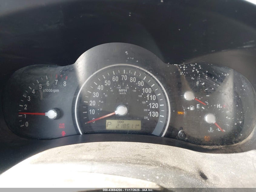 2009 Kia Sedona VIN: KNDMB133196279833 Lot: 43694200