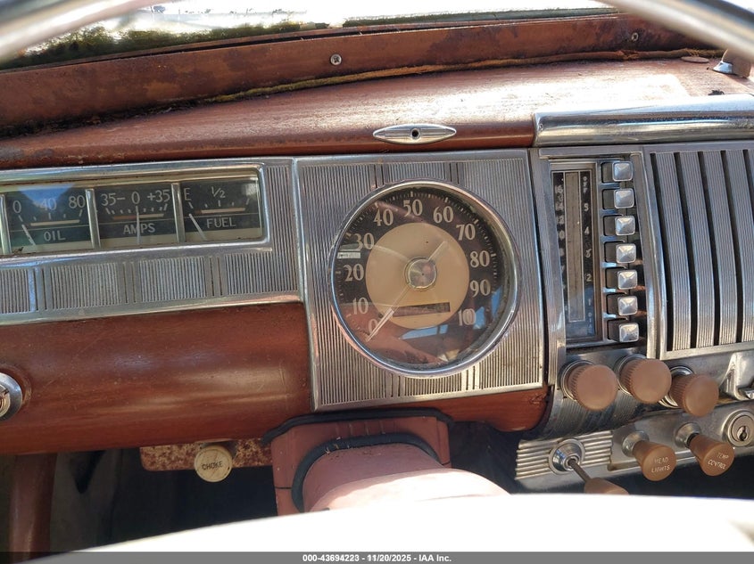 1947 Dodge 4 Door Sedan VIN: 30807149 Lot: 43694223