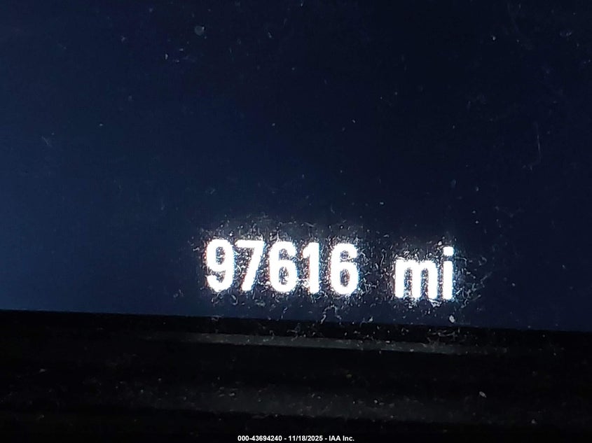 2017 Buick Envision Essence VIN: LRBFXDSA0HD109631 Lot: 43694240