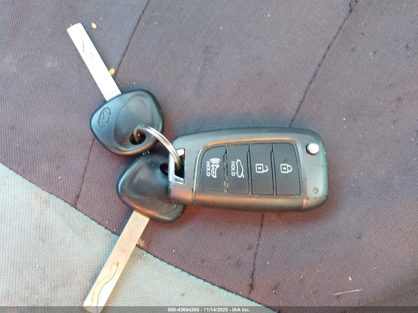 2021 Hyundai Accent Se VIN: 3KPC24A67ME128573 Lot: 43694305