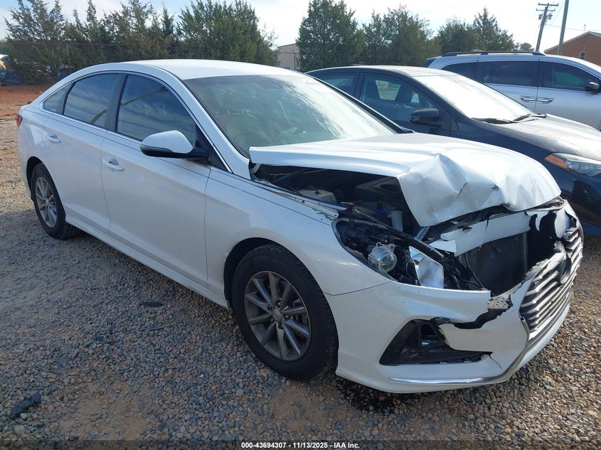 2019 HYUNDAI SONATA SE - 5NPE24AF0KH785880