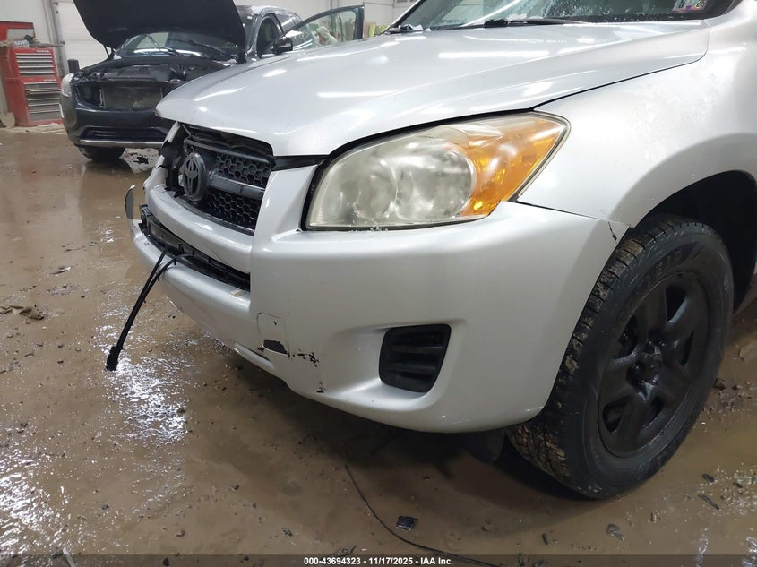 2010 Toyota Rav4 VIN: JTMBF4DV9AD028295 Lot: 43694323
