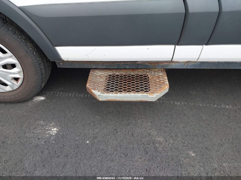 2018 Ford Transit-250 VIN: 1FTYR2CM4JKA11821 Lot: 43694343