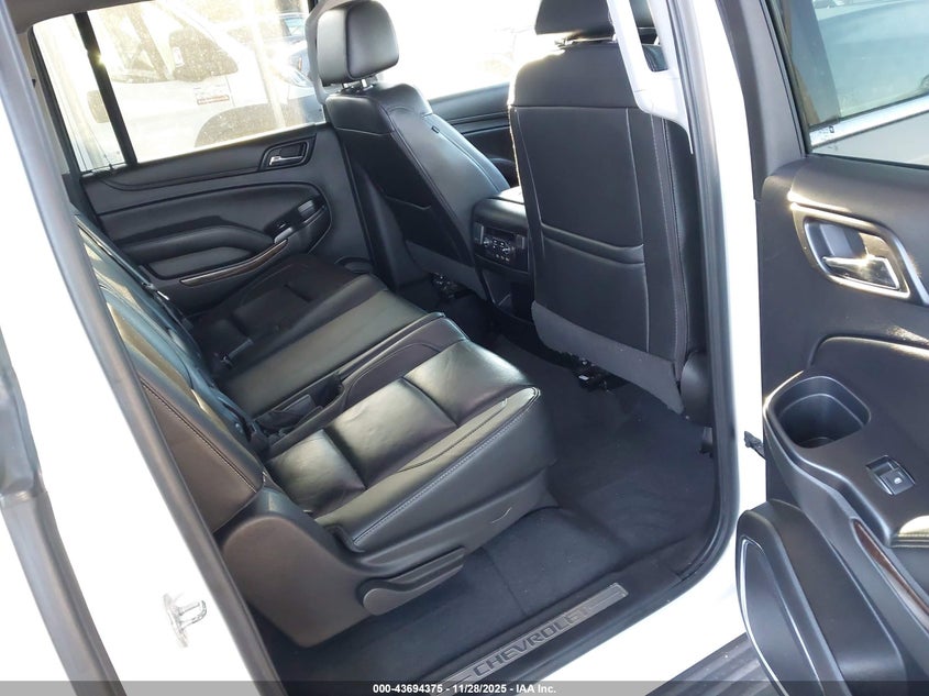 2019 Chevrolet Suburban Lt VIN: 1GNSKHKC2KR394986 Lot: 43694375