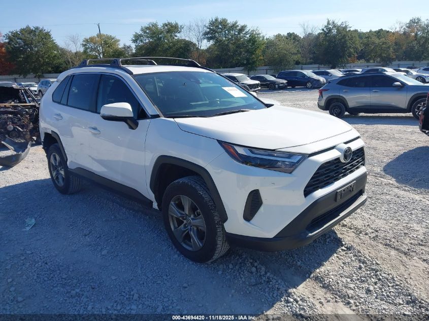 TOYOTA RAV4 XLE